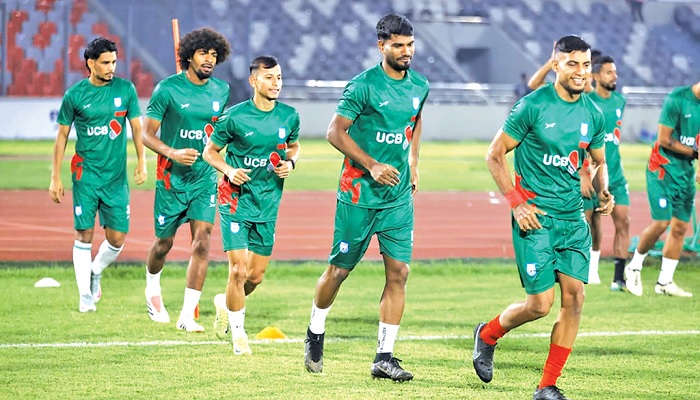 হামজা, জায়ান ও শামিতদের নিয়ে ২৮ জনের প্রাথমিক দল ঘোষণা হামজা, জায়ান ও শামিতদের নিয়ে ২৮ জনের প্রাথমিক দল ঘোষণা