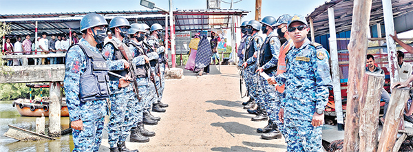 পবিত্র ঈদুল ফিতর উপলক্ষে নৌপথে সার্বিক নিরাপত্তায় বাংলাদেশ কোস্ট গার্ড পূর্ব জোন পবিত্র ঈদুল ফিতর উপলক্ষে নৌপথে সার্বিক নিরাপত্তায় বাংলাদেশ কোস্ট গার্ড পূর্ব জোন
