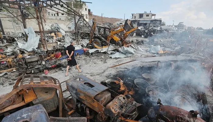 দক্ষিণ লেবাননে ইসরায়েলের বিমান হামলা, নিহত ৫ দক্ষিণ লেবাননে ইসরায়েলের বিমান হামলা, নিহত ৫