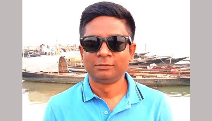 সিরাজগঞ্জে ট্যাঙ্কলরির ধাক্কায় চিকিৎসক নিহত সিরাজগঞ্জে ট্যাঙ্কলরির ধাক্কায় চিকিৎসক নিহত