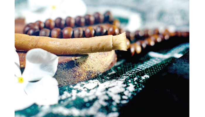 নামাজের আগে মিসওয়াকের গুরুত্ব নামাজের আগে মিসওয়াকের গুরুত্ব