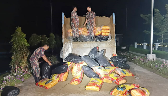 হবিগঞ্জে ভারতীয় জিরা, ফুচকা ও মোবাইলের ডিসপ্লে জব্দ হবিগঞ্জে ভারতীয় জিরা, ফুচকা ও মোবাইলের ডিসপ্লে জব্দ