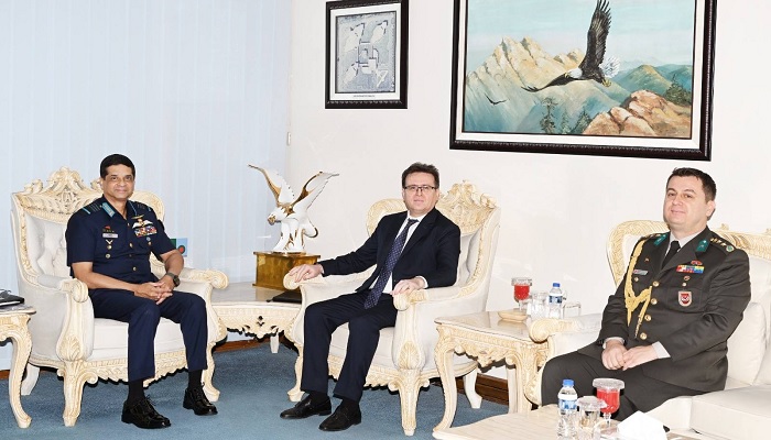 বিমান বাহিনী প্রধানের সঙ্গে তুরস্কের রাষ্ট্রদূতের সাক্ষাৎ বিমান বাহিনী প্রধানের সঙ্গে তুরস্কের রাষ্ট্রদূতের সাক্ষাৎ