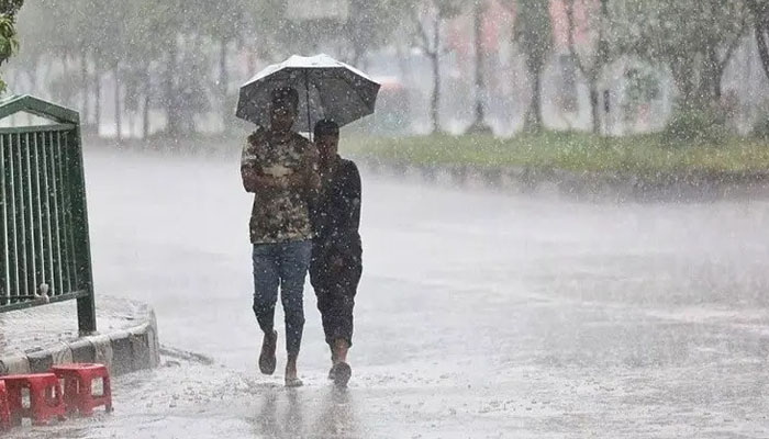 দেশের ১০ জেলায় বৃষ্টিসহ ঝড়ের আভাস দেশের ১০ জেলায় বৃষ্টিসহ ঝড়ের আভাস