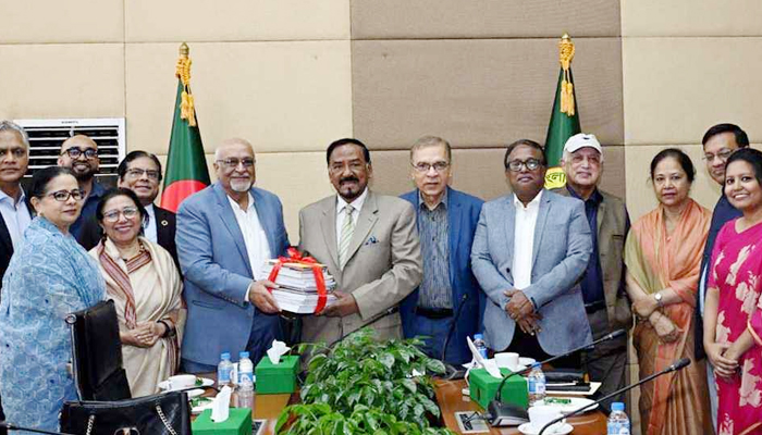 সমাজের সব স্তরের অসমতা দূর করা রাষ্ট্রের দায়িত্ব : স্পিকার সমাজের সব স্তরের অসমতা দূর করা রাষ্ট্রের দায়িত্ব : স্পিকার