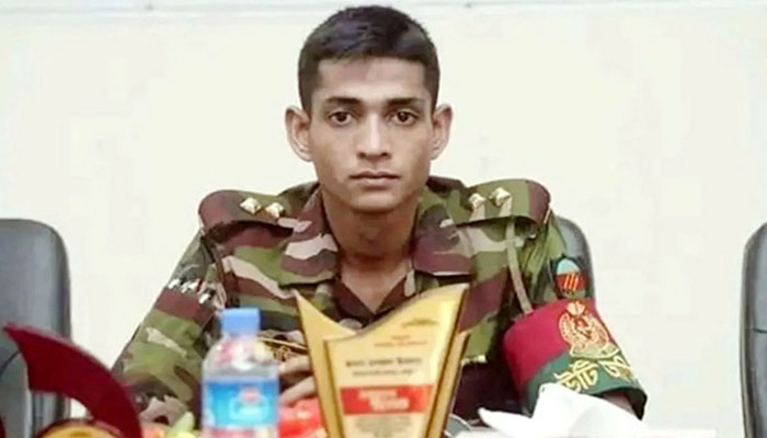 সেনা কর্মকর্তা তানজিম হত্যা মামলায় ৪ জনের মৃত্যুদণ্ড সেনা কর্মকর্তা তানজিম হত্যা মামলায় ৪ জনের মৃত্যুদণ্ড