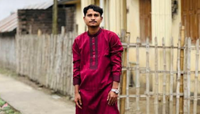দামুড়হুদায় সোয়া কোটি টাকার স্বর্ণের বারসহ ছাত্রলীগ নেতা আটক দামুড়হুদায় সোয়া কোটি টাকার স্বর্ণের বারসহ ছাত্রলীগ নেতা আটক