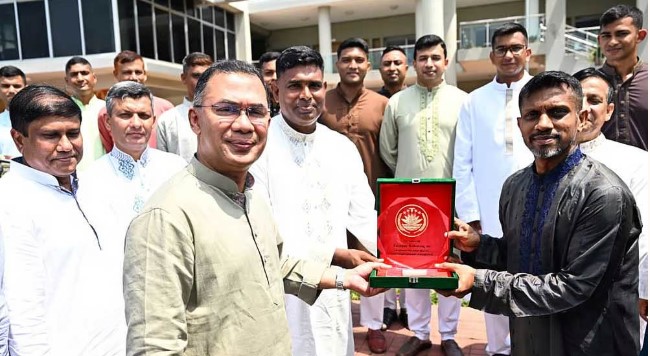 সহযোগিতা পেলে কাঙ্ক্ষিত বাংলাদেশ গড়া সম্ভব :প্রধানমন্ত্রী সহযোগিতা পেলে কাঙ্ক্ষিত বাংলাদেশ গড়া সম্ভব :প্রধানমন্ত্রী