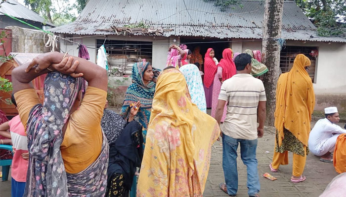 জীবননগরের মনোহরপুরে স্কুলছাত্রীর ঝুলন্ত মরদেহ উদ্ধার জীবননগরের মনোহরপুরে স্কুলছাত্রীর ঝুলন্ত মরদেহ উদ্ধার