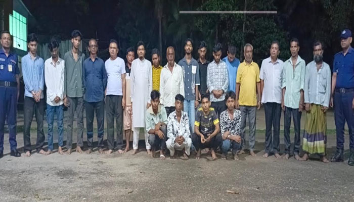 রাঙ্গামাটি পৌর এলাকায় পুলিশের বিশেষ অভিযানে গ্রেফতার ২১ রাঙ্গামাটি পৌর এলাকায় পুলিশের বিশেষ অভিযানে গ্রেফতার ২১