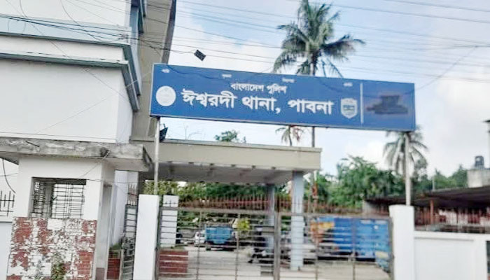 শিশুকে উদ্ধার করতে গিয়ে প্রাণ গেল যুবকের, ঈশ্বরদীতে নিহত ২ শিশুকে উদ্ধার করতে গিয়ে প্রাণ গেল যুবকের, ঈশ্বরদীতে নিহত ২