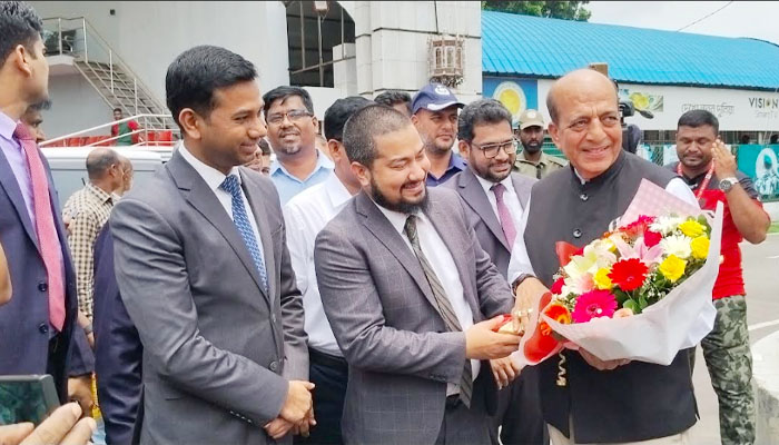 বেনাপোল সীমান্ত দিয়ে ভারতের নবনিযুক্ত হাইকমিশনারের বাংলাদেশে প্রবেশ বেনাপোল সীমান্ত দিয়ে ভারতের নবনিযুক্ত হাইকমিশনারের বাংলাদেশে প্রবেশ