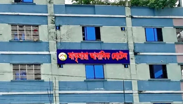 হাজীগঞ্জে আবাসিক হোটেল থেকে বৃদ্ধের মরদেহ উদ্ধার হাজীগঞ্জে আবাসিক হোটেল থেকে বৃদ্ধের মরদেহ উদ্ধার