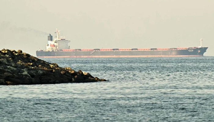 হরমুজ প্রণালি দিয়ে জাহাজ চলাচল শুরুর দাবি ট্রাম্পের হরমুজ প্রণালি দিয়ে জাহাজ চলাচল শুরুর দাবি ট্রাম্পের