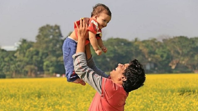বিশ্ব বাবা দিবস আজ বিশ্ব বাবা দিবস আজ