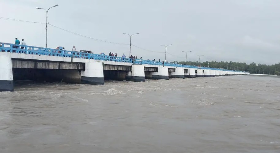 তিস্তার পানি বিপদসীমা ছুঁই ছুঁই, নিম্নাঞ্চল প্লাবিত হওয়ার শঙ্কা তিস্তার পানি বিপদসীমা ছুঁই ছুঁই, নিম্নাঞ্চল প্লাবিত হওয়ার শঙ্কা