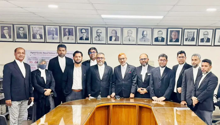 জামায়াত সমর্থিত ১৭ ডেপুটি ও সহকারী অ্যাটর্নি জেনারেলের পদত্যাগ জামায়াত সমর্থিত ১৭ ডেপুটি ও সহকারী অ্যাটর্নি জেনারেলের পদত্যাগ