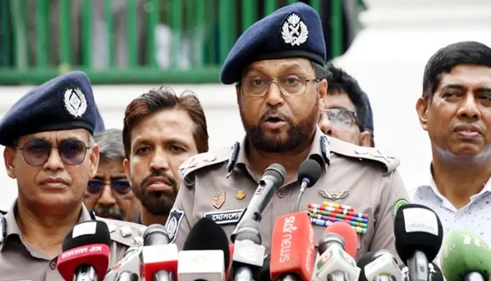 আওয়ামী লীগের পরিকল্পনা নস্যাৎ করে দিয়েছি: ডিএমপি কমিশনার আওয়ামী লীগের পরিকল্পনা নস্যাৎ করে দিয়েছি: ডিএমপি কমিশনার