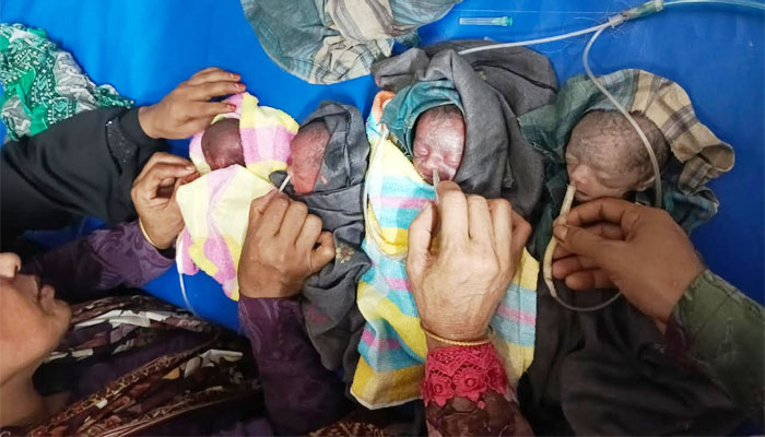 ফরিদপুরে একসঙ্গে ৫ সন্তানের জন্ম, মারা গেছে ১ নবজাতক ফরিদপুরে একসঙ্গে ৫ সন্তানের জন্ম, মারা গেছে ১ নবজাতক