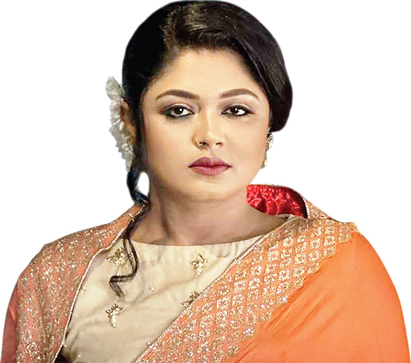 ১৪ বছরের পুরোনো বন্ধুকে বিয়ে করলেন মৌসুমী ১৪ বছরের পুরোনো বন্ধুকে বিয়ে করলেন মৌসুমী
