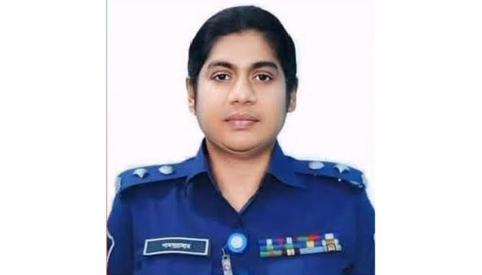 বাধ্যতামূলক অবসরে অতিরিক্ত ডিআইজি ড. শামসুন্নাহার বিউটি বাধ্যতামূলক অবসরে অতিরিক্ত ডিআইজি ড. শামসুন্নাহার বিউটি