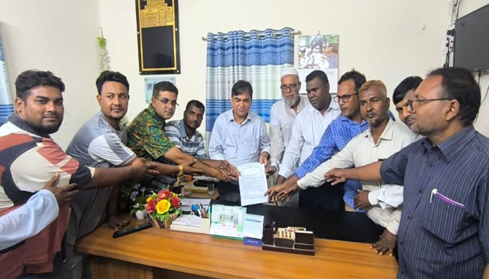ঈশ্বরদীতে এআই টেকনিশিয়ানদের অবস্থান ধর্মঘট, স্মারকলিপি প্রদান ঈশ্বরদীতে এআই টেকনিশিয়ানদের অবস্থান ধর্মঘট, স্মারকলিপি প্রদান