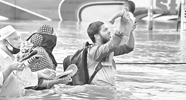 বন্যার আগ্রাসনে বিপন্ন জনপদ বন্যার আগ্রাসনে বিপন্ন জনপদ