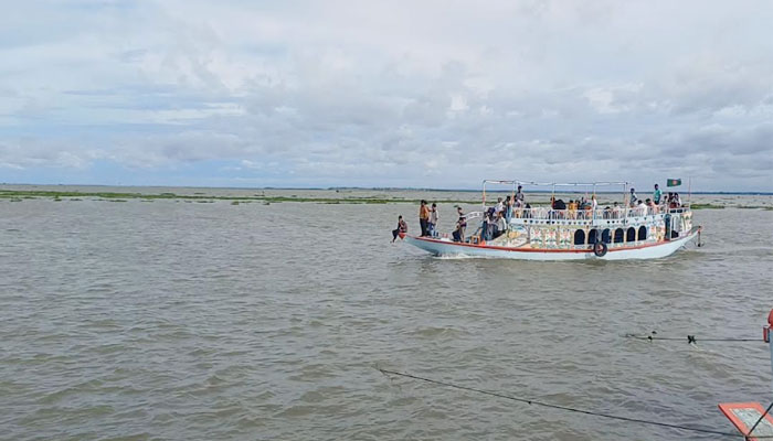 নিকলী হাওরে নিখোঁজের ৪০ ঘণ্টা পর পর্যটকের মরদেহ উদ্ধার নিকলী হাওরে নিখোঁজের ৪০ ঘণ্টা পর পর্যটকের মরদেহ উদ্ধার