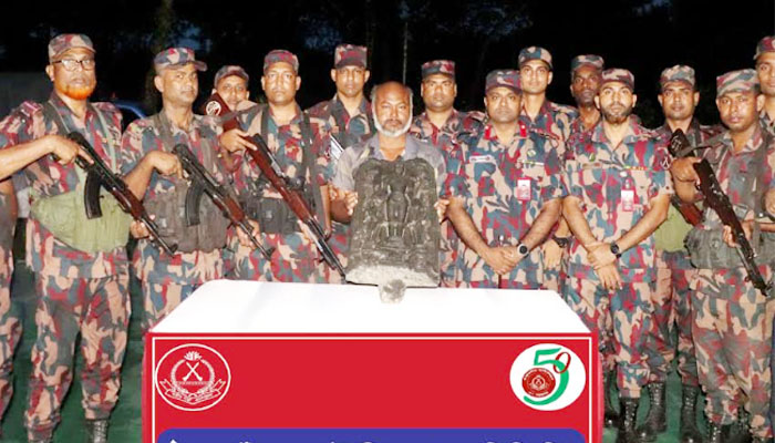 ঠাকুরগাঁও বিজিবি’র অভিযানে ৩৫ লাখ টাকার কষ্টি পাথর উদ্ধার ঠাকুরগাঁও বিজিবি’র অভিযানে ৩৫ লাখ টাকার কষ্টি পাথর উদ্ধার