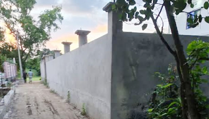 কালিনগরে রাস্তা দখলের প্রতিবাদে প্রশাসনের হস্তক্ষেপ কামনা কালিনগরে রাস্তা দখলের প্রতিবাদে প্রশাসনের হস্তক্ষেপ কামনা