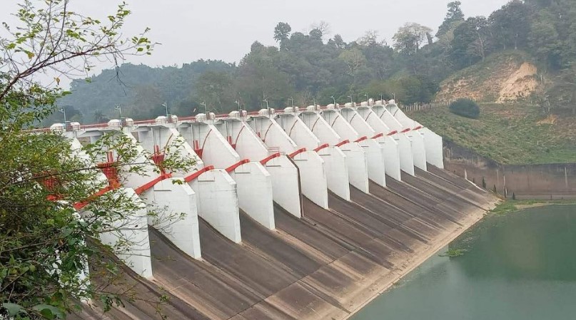 কাপ্তাই লেকে পানির উচ্চতা বাড়ছে, ১৬টি স্পিলওয়ে গেট খোলার প্রস্তুতি কাপ্তাই লেকে পানির উচ্চতা বাড়ছে, ১৬টি স্পিলওয়ে গেট খোলার প্রস্তুতি