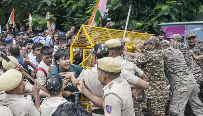 দাবি আদায় না হওয়া পর্যন্ত আন্দোলন চালিয়ে যাবে ককরোচ জনতা পার্টি দাবি আদায় না হওয়া পর্যন্ত আন্দোলন চালিয়ে যাবে ককরোচ জনতা পার্টি