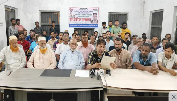 পুলিশ দেখে পালালো ডাকাতি মামলার প্রধান আসামি ও বিএনপি নেতা পুলিশ দেখে পালালো ডাকাতি মামলার প্রধান আসামি ও বিএনপি নেতা