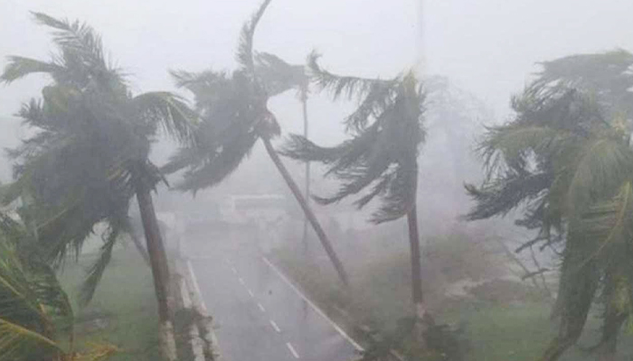 খুলনা-চট্টগ্রামসহ ৭ জেলায় ঝড়-বৃষ্টির শঙ্কা খুলনা-চট্টগ্রামসহ ৭ জেলায় ঝড়-বৃষ্টির শঙ্কা