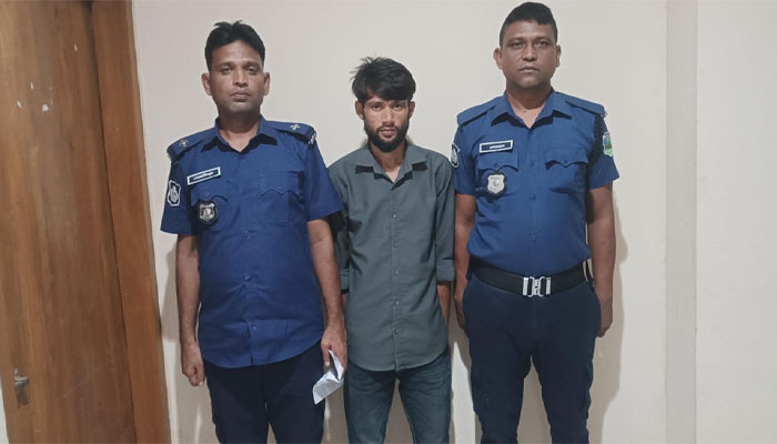 ভাঙ্গুড়ায় ১০০ পিস ইয়াবাসহ মাদক কারবারি গ্রেপ্তার ভাঙ্গুড়ায় ১০০ পিস ইয়াবাসহ মাদক কারবারি গ্রেপ্তার