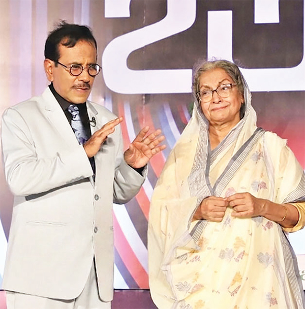শিকড় সন্ধানী ‘ইত্যাদি’ এবার লক্ষ্মীপুরে শিকড় সন্ধানী ‘ইত্যাদি’ এবার লক্ষ্মীপুরে