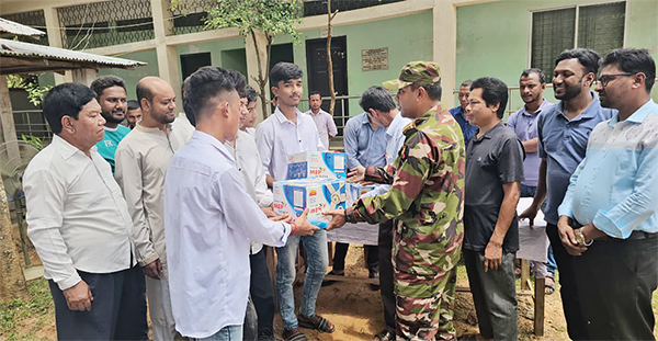 লক্ষ্মীছড়িতে সেনাবাহিনীর উন্নয়নমূলক কাজ লক্ষ্মীছড়িতে সেনাবাহিনীর উন্নয়নমূলক কাজ