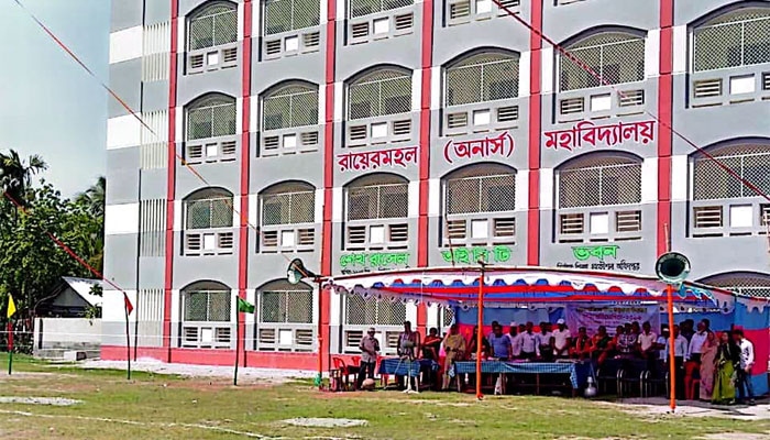 রায়েরমহল কলেজ পরিচালনা কমিটির সভাপতির অপসারণ দাবি রায়েরমহল কলেজ পরিচালনা কমিটির সভাপতির অপসারণ দাবি