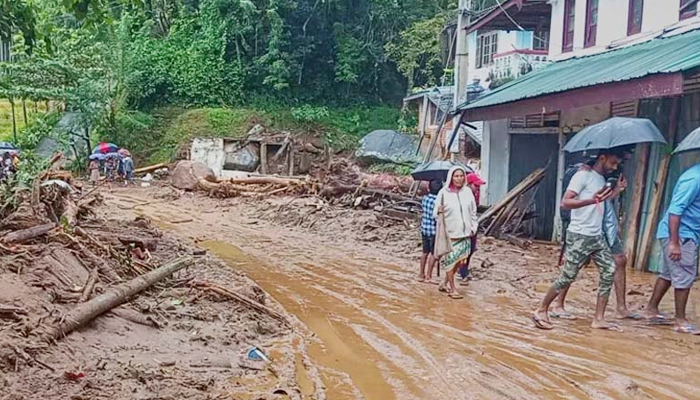 শ্রীলঙ্কায় বন্যা-ভূমিধসে নিহত ৭ শ্রীলঙ্কায় বন্যা-ভূমিধসে নিহত ৭
