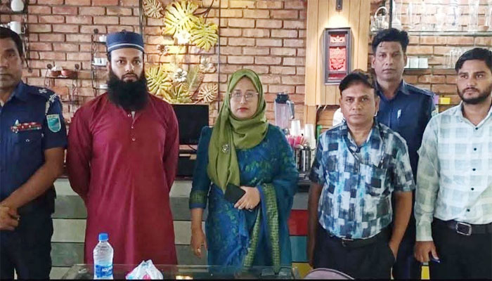 সোনারগাঁয়ে তিন রেস্টুরেন্টকে ৬ লাখ টাকা জরিমানা সোনারগাঁয়ে তিন রেস্টুরেন্টকে ৬ লাখ টাকা জরিমানা