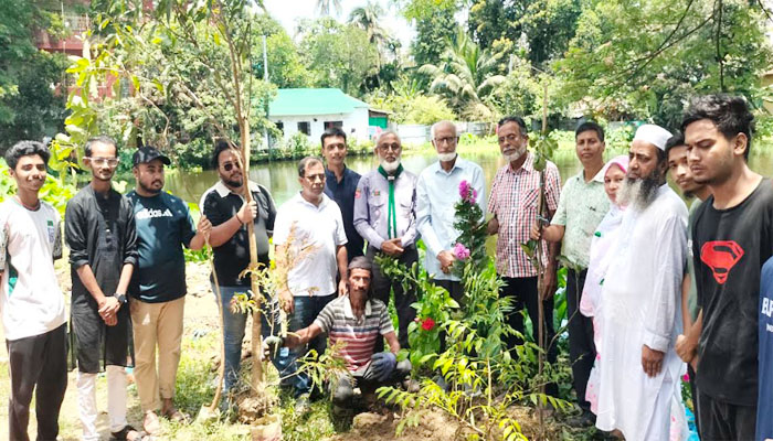 হবিগঞ্জ হাইস্কুল প্রাঙ্গণে স্বপ্ন সোসাইটির বৃক্ষ রোপণ হবিগঞ্জ হাইস্কুল প্রাঙ্গণে স্বপ্ন সোসাইটির বৃক্ষ রোপণ