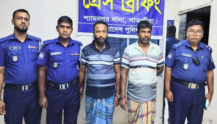 সাতক্ষীরা কারাগার থেকে পালানো দুই সাজাপ্রাপ্ত আসামি গ্রেপ্তার সাতক্ষীরা কারাগার থেকে পালানো দুই সাজাপ্রাপ্ত আসামি গ্রেপ্তার