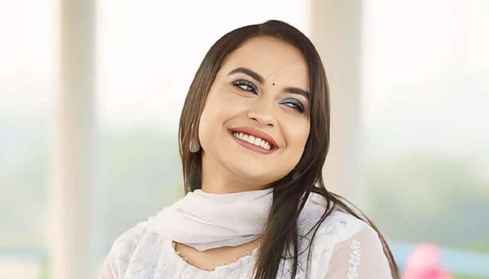 রাজধানীতে অভিনেত্রী রিধিকার ঝুলন্ত মরদেহ উদ্ধার রাজধানীতে অভিনেত্রী রিধিকার ঝুলন্ত মরদেহ উদ্ধার
