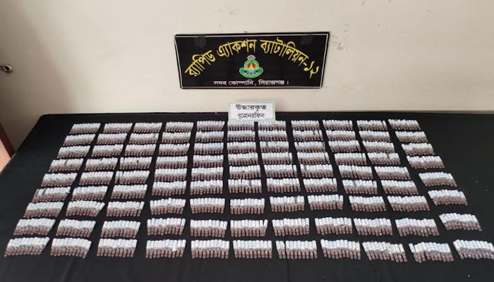 সিরাজগঞ্জে মাদকবিরোধী অভিযানে নারী ব্যবসায়ী গ্রেপ্তার সিরাজগঞ্জে মাদকবিরোধী অভিযানে নারী ব্যবসায়ী গ্রেপ্তার