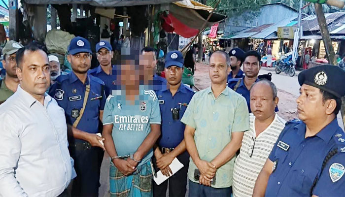 রাঙ্গামাটিতে পুলিশের বিশেষ অভিযানে গ্রেফতার ২৬ রাঙ্গামাটিতে পুলিশের বিশেষ অভিযানে গ্রেফতার ২৬