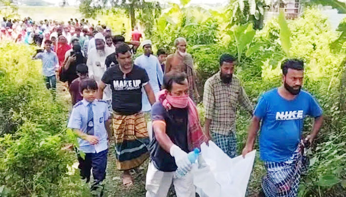 শিবচরে জঙ্গল থেকে অজ্ঞাত কিশোরীর লাশ উদ্ধার শিবচরে জঙ্গল থেকে অজ্ঞাত কিশোরীর লাশ উদ্ধার