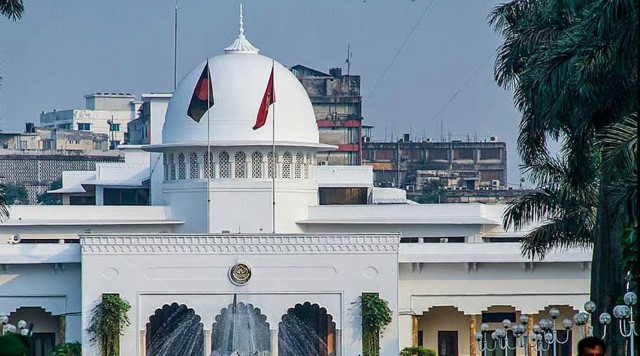 রাষ্ট্রপতির শপথের জন্য প্রস্তুত বঙ্গভবন রাষ্ট্রপতির শপথের জন্য প্রস্তুত বঙ্গভবন