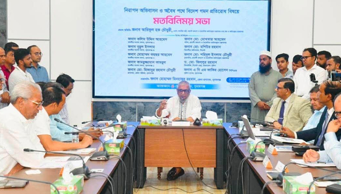 বিনা খরচে বাংলাদেশ থেকে ১০ হাজার কর্মী নেবে মালয়েশিয়া বিনা খরচে বাংলাদেশ থেকে ১০ হাজার কর্মী নেবে মালয়েশিয়া