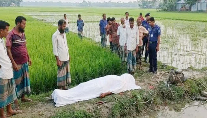 বোয়ালমারীতে ধানক্ষেতের আইল থেকে যুবকের মরদেহ উদ্ধার বোয়ালমারীতে ধানক্ষেতের আইল থেকে যুবকের মরদেহ উদ্ধার