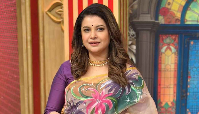 ভাগ্যিস প্রেমের নাটক করার বয়স নাই: শবনম ফারিয়া ভাগ্যিস প্রেমের নাটক করার বয়স নাই: শবনম ফারিয়া